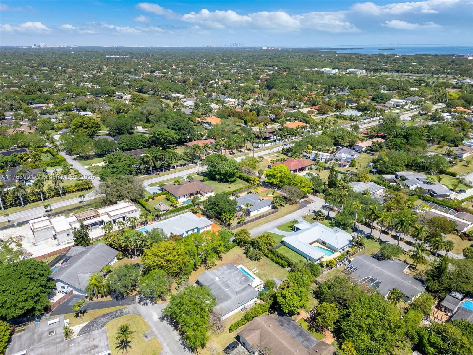 Real estate property located at 18451 84th Ct, Miami-dade, Whispering Pines Estates, Cutler Bay, FL