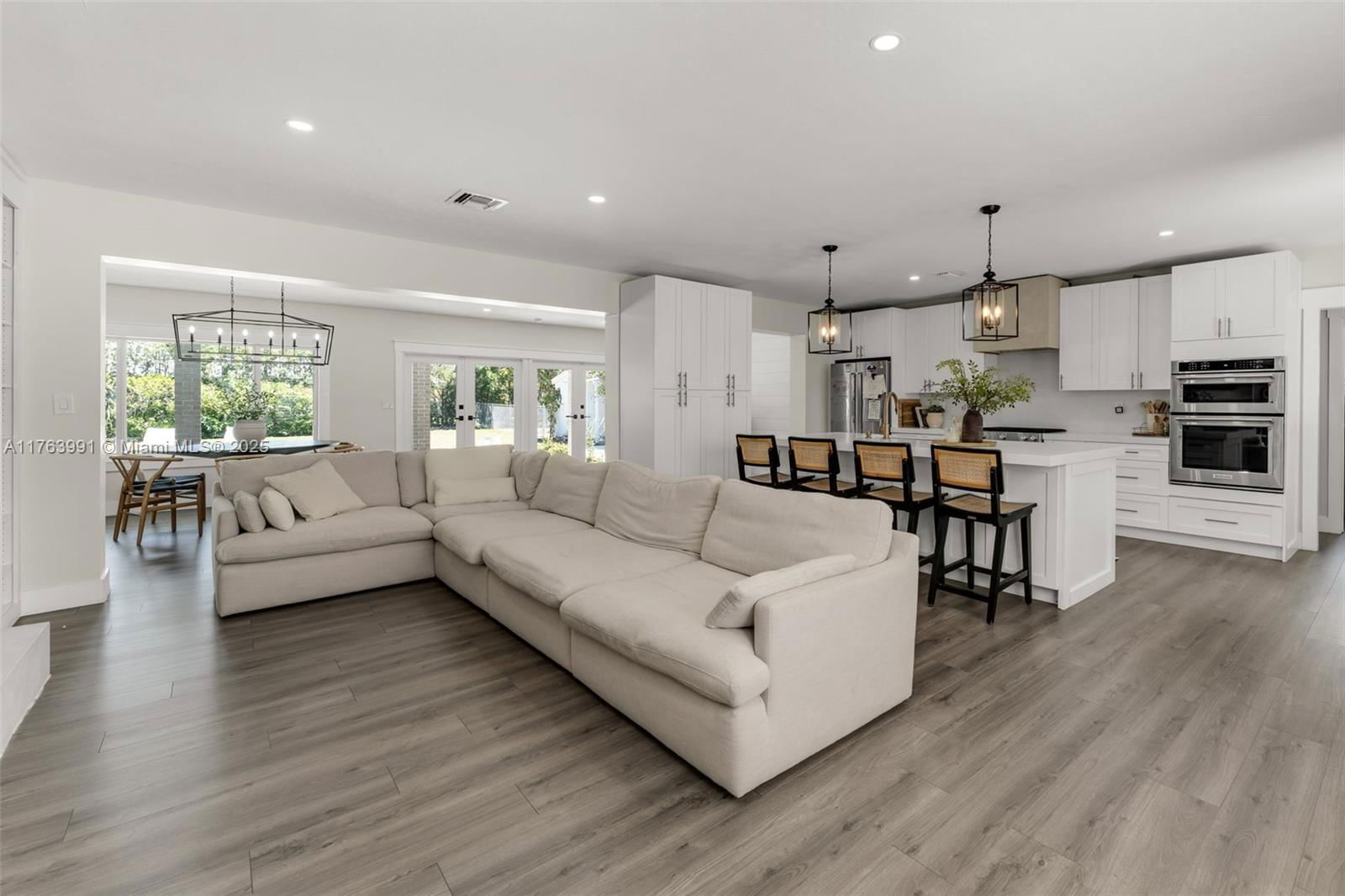 Real estate property located at 18451 84th Ct, Miami-dade, Whispering Pines Estates, Cutler Bay, FL