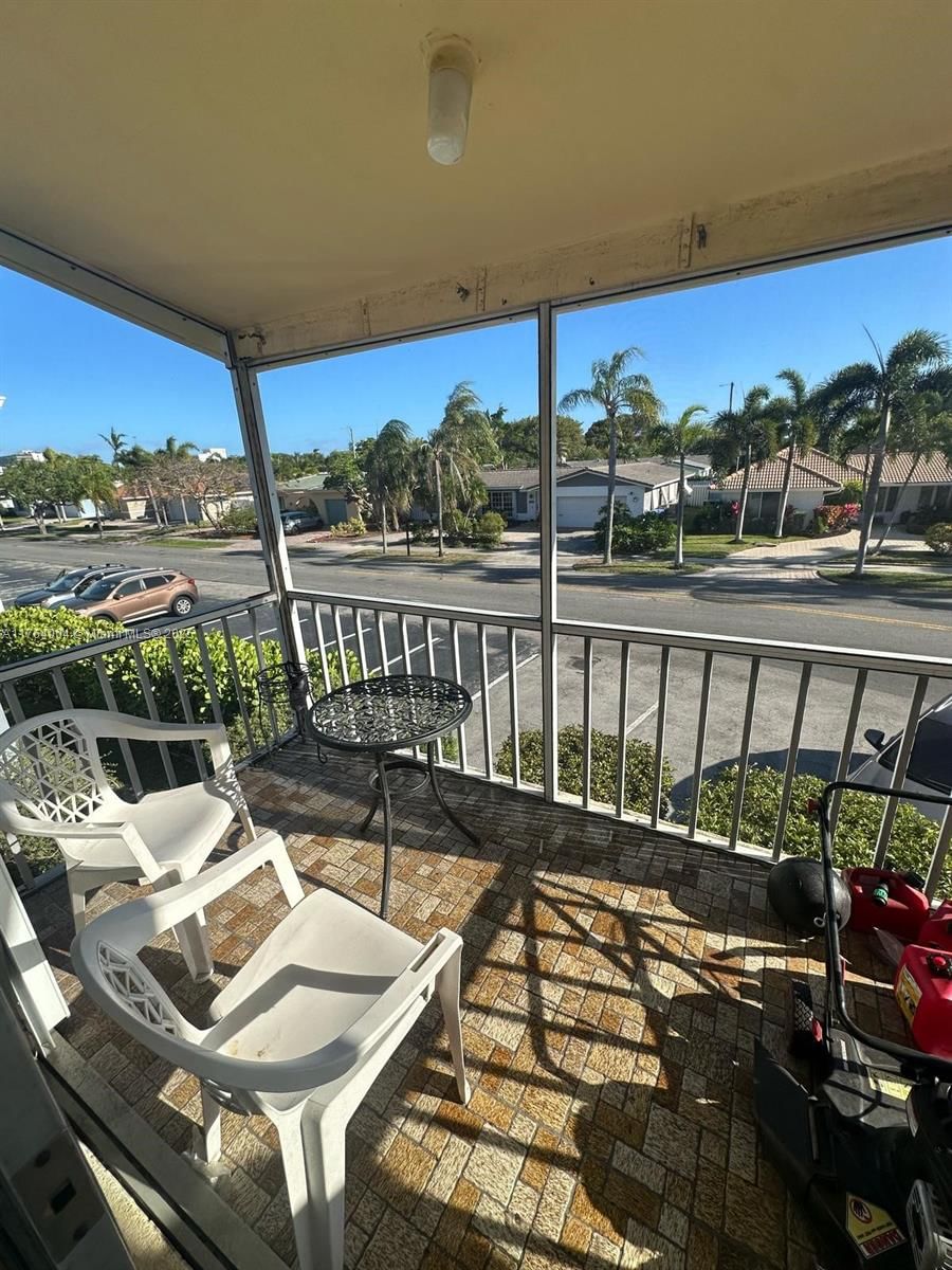 Real estate property located at 2101 68th St #204, Broward, Ashley House Condo, Fort Lauderdale, FL
