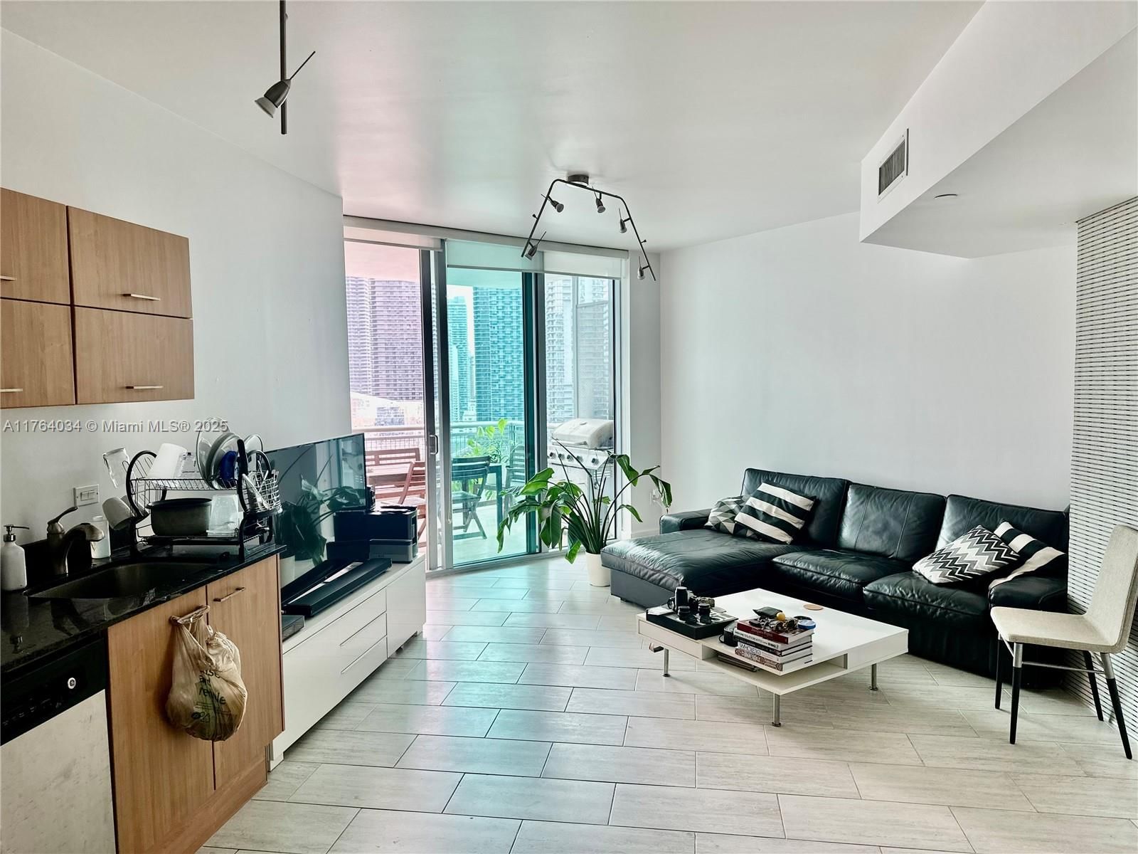 Real estate property located at 350 Miami Ave #2712, Miami-dade, Wind Condo, Miami, FL