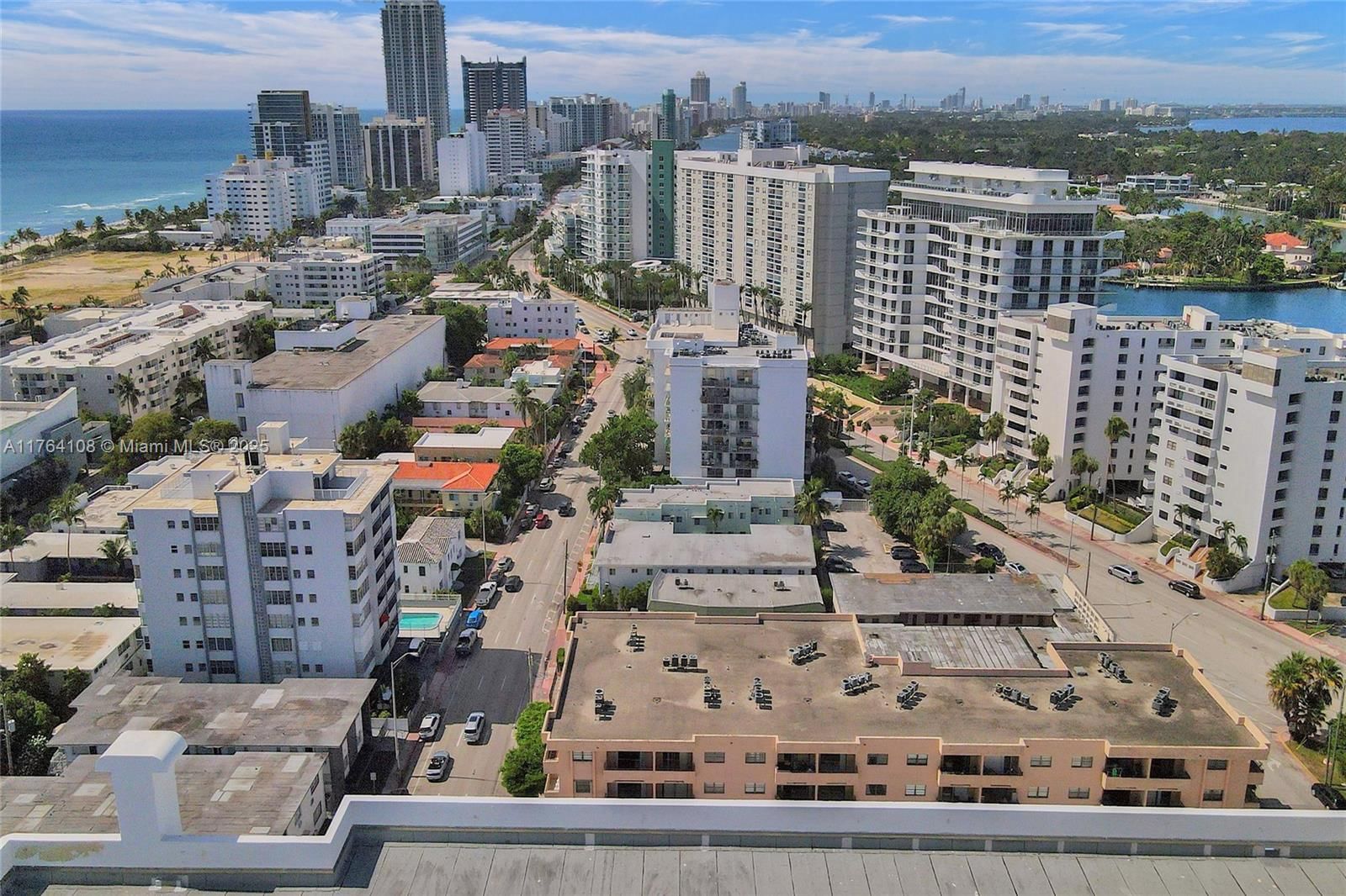 Real estate property located at 6856 Abbott Ave #7, Miami-dade, Carillon Condo, Miami Beach, FL