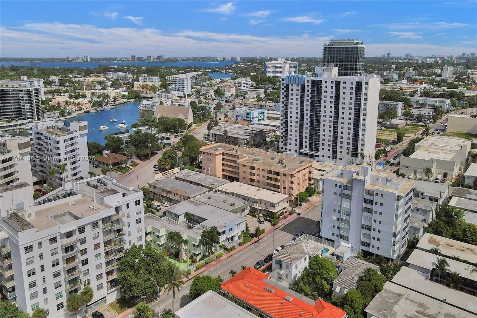 Real estate property located at 6856 Abbott Ave #7, Miami-dade, Carillon Condo, Miami Beach, FL
