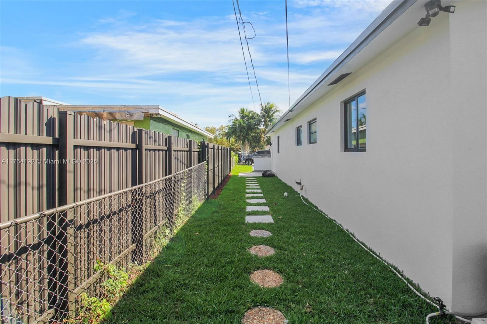 Real estate property located at 1605 117th St, Miami-dade, Sherna Park, Miami, FL