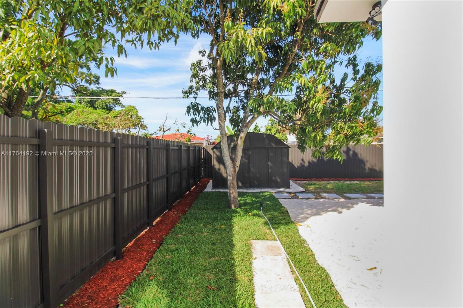 Real estate property located at 1605 117th St, Miami-dade, Sherna Park, Miami, FL