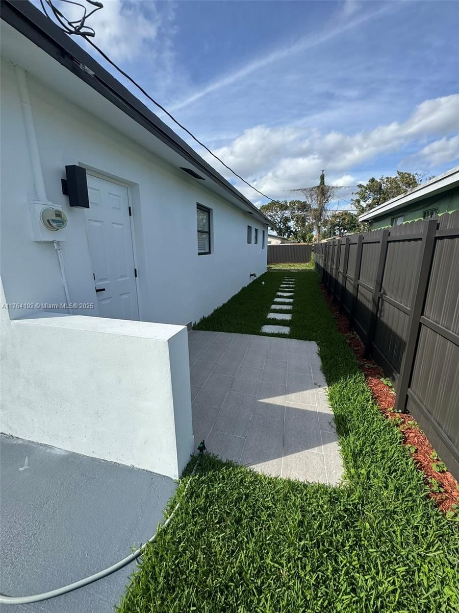 Real estate property located at 1605 117th St, Miami-dade, Sherna Park, Miami, FL