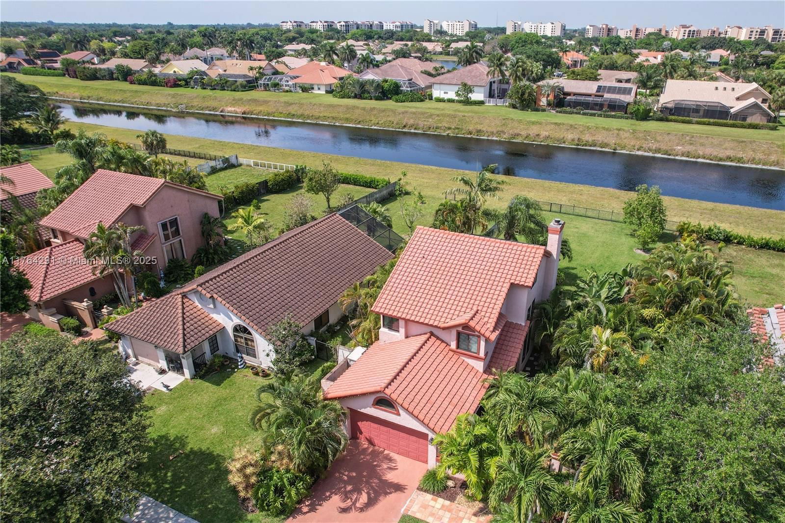 Real estate property located at 3851 7th Pl, Broward, Villages Of Hillsboro, Deerfield Beach, FL