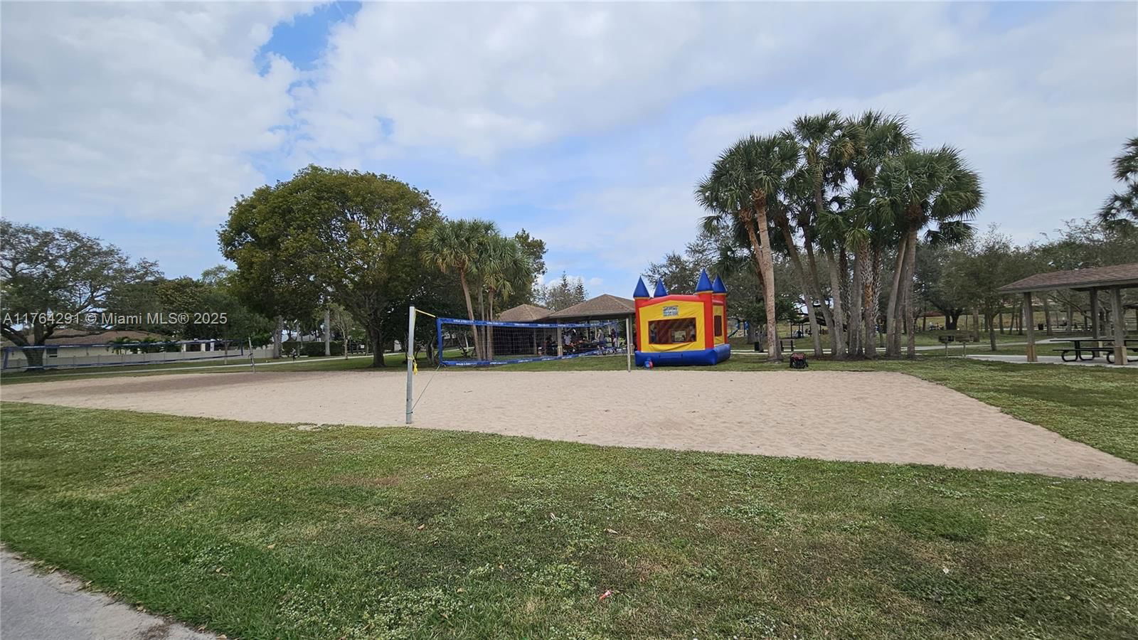 Real estate property located at 3851 7th Pl, Broward, Villages Of Hillsboro, Deerfield Beach, FL