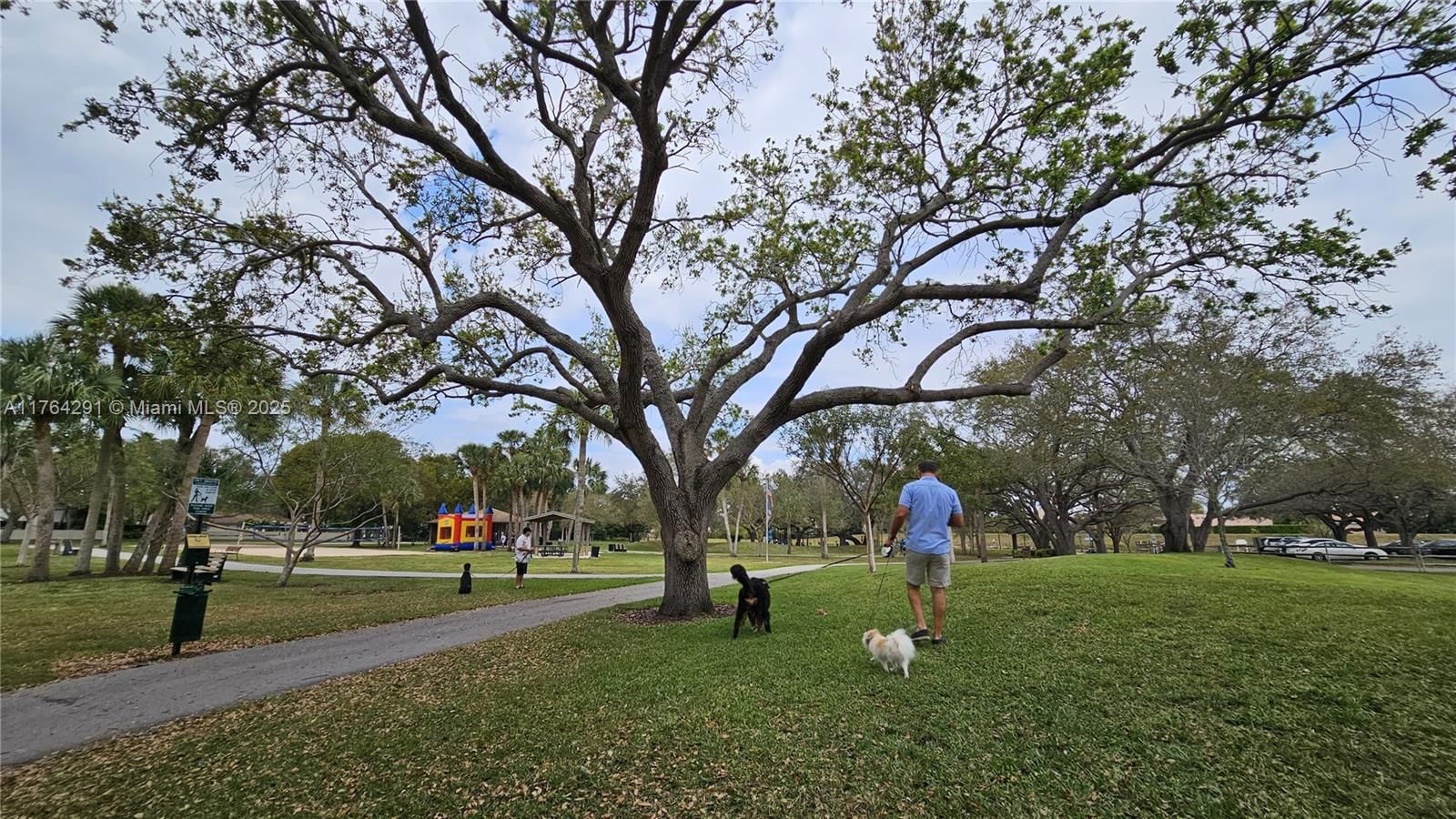 Real estate property located at 3851 7th Pl, Broward, Villages Of Hillsboro, Deerfield Beach, FL