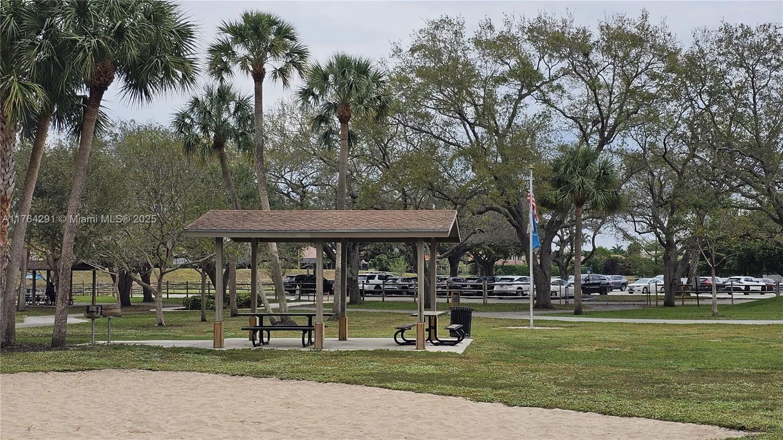 Real estate property located at 3851 7th Pl, Broward, Villages Of Hillsboro, Deerfield Beach, FL