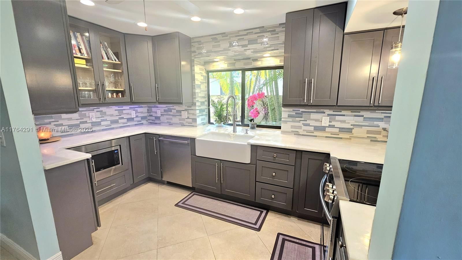 Real estate property located at 3851 7th Pl, Broward, Villages Of Hillsboro, Deerfield Beach, FL