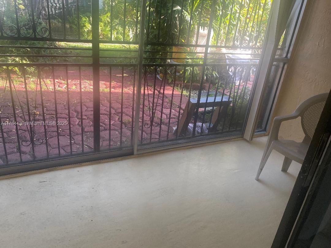 Real estate property located at 6275 24th Ave #103-4, Miami-dade, Flamingo Condo, Hialeah, FL