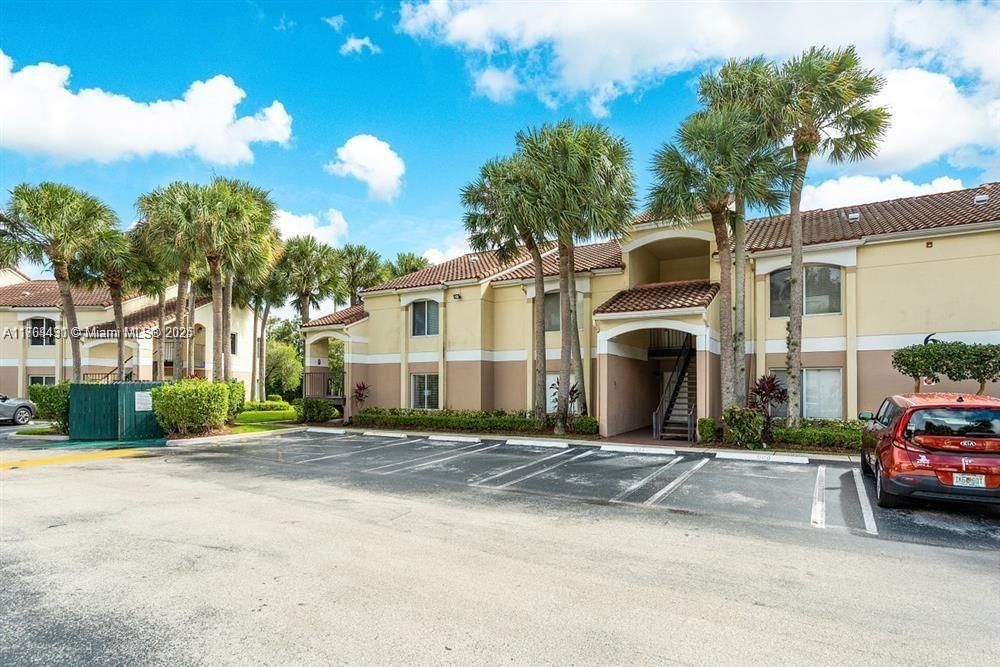 Real estate property located at 815 Boynton Beach Blvd #6-103, Palm Beach, Casablanca Isles Condo, Boynton Beach, FL