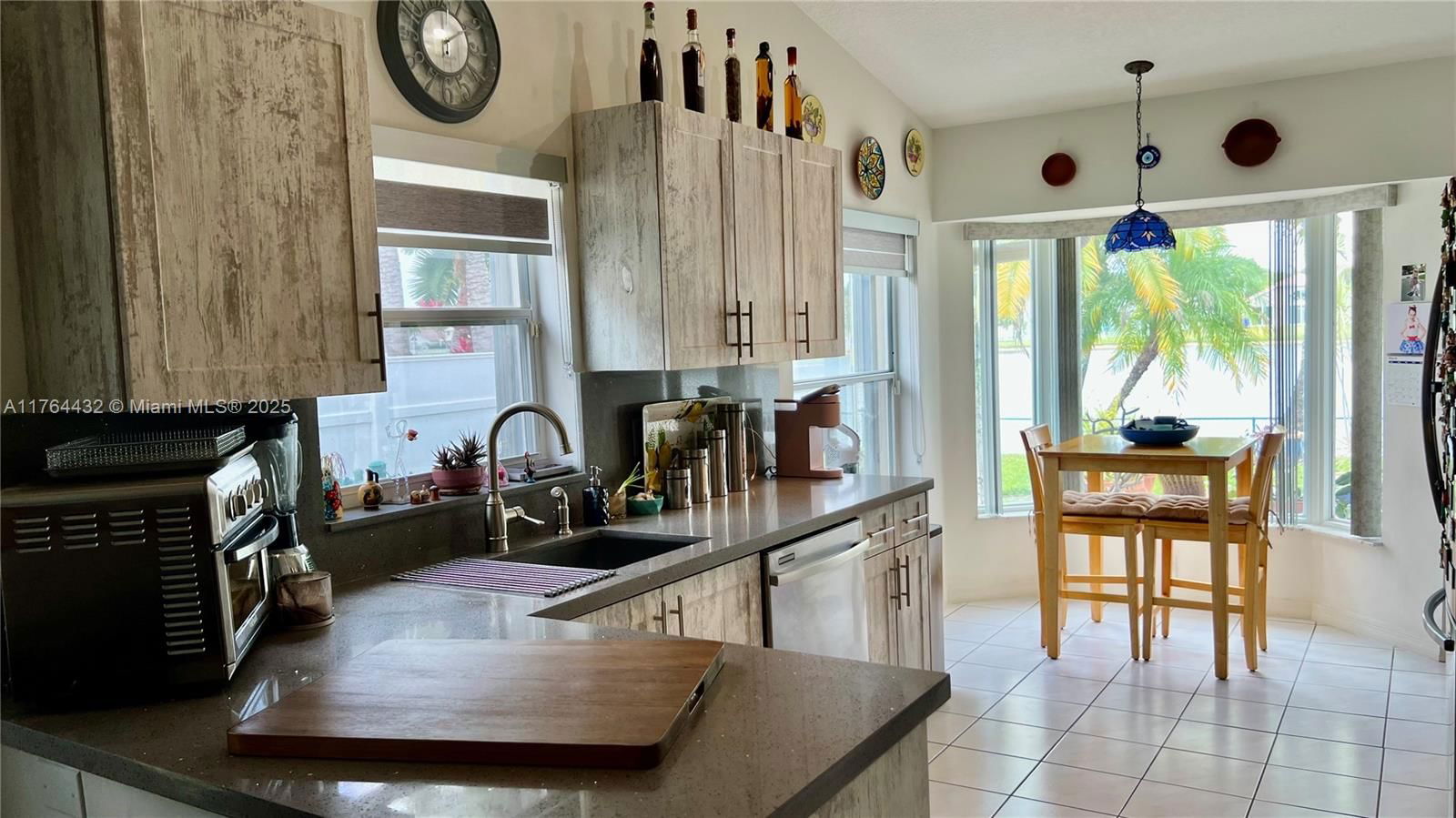 Real estate property located at 16365 2nd Dr, Broward, Heftler Homes At Pembroke, Pembroke Pines, FL