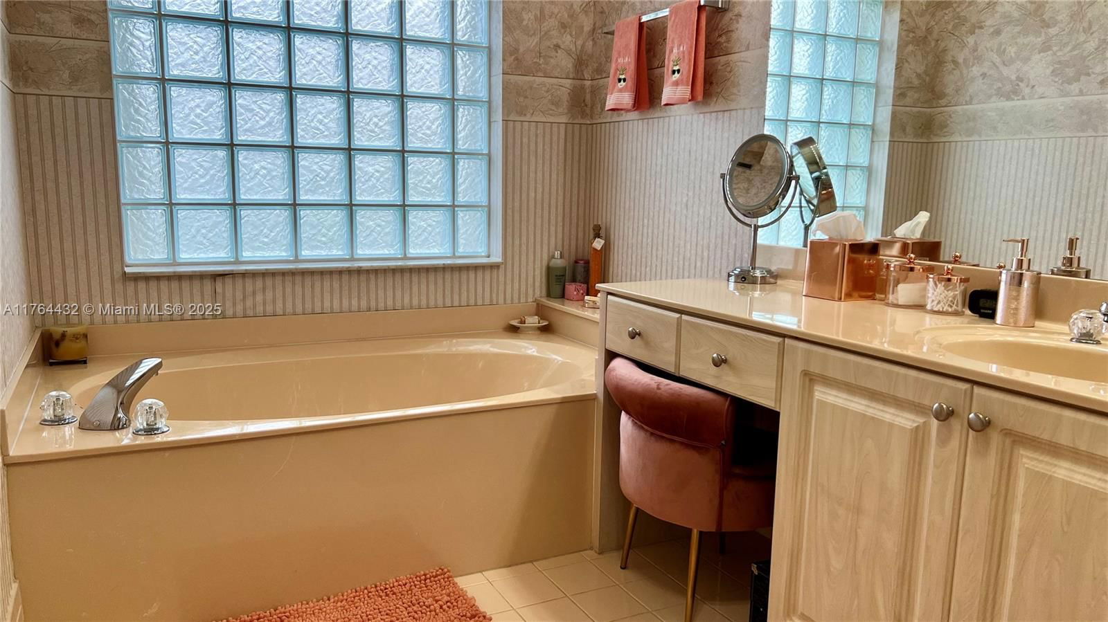 Real estate property located at 16365 2nd Dr, Broward, Heftler Homes At Pembroke, Pembroke Pines, FL