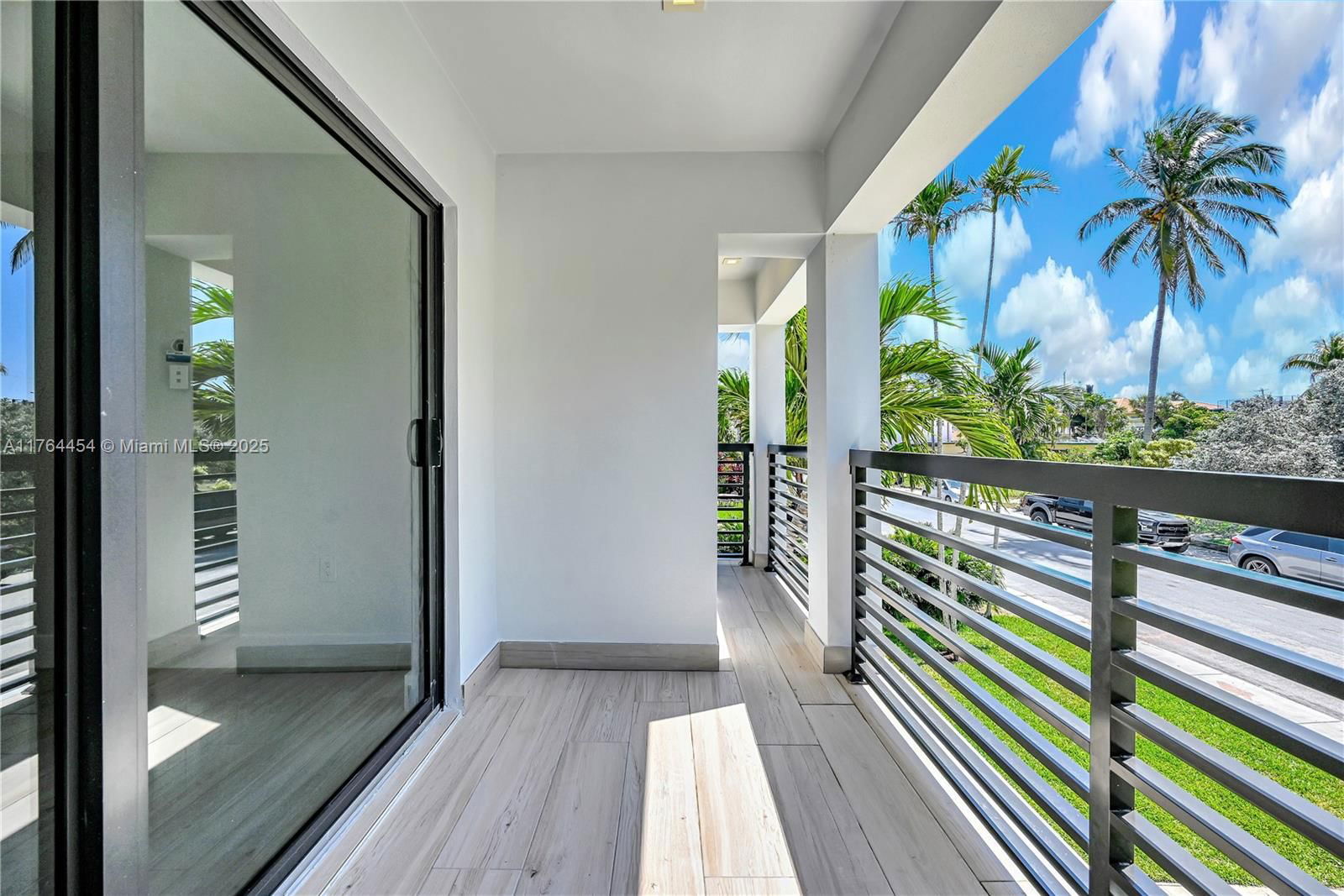 Real estate property located at 3305 15th St, Broward, Las Olas By The Sea Ext, Fort Lauderdale, FL