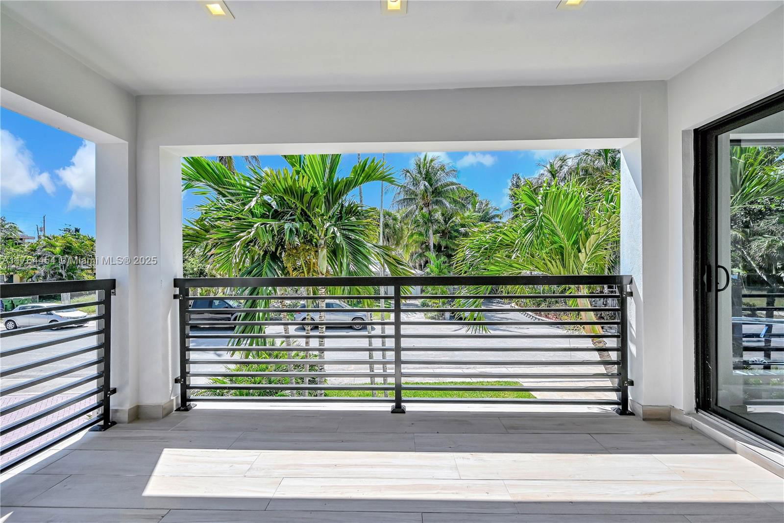Real estate property located at 3305 15th St, Broward, Las Olas By The Sea Ext, Fort Lauderdale, FL