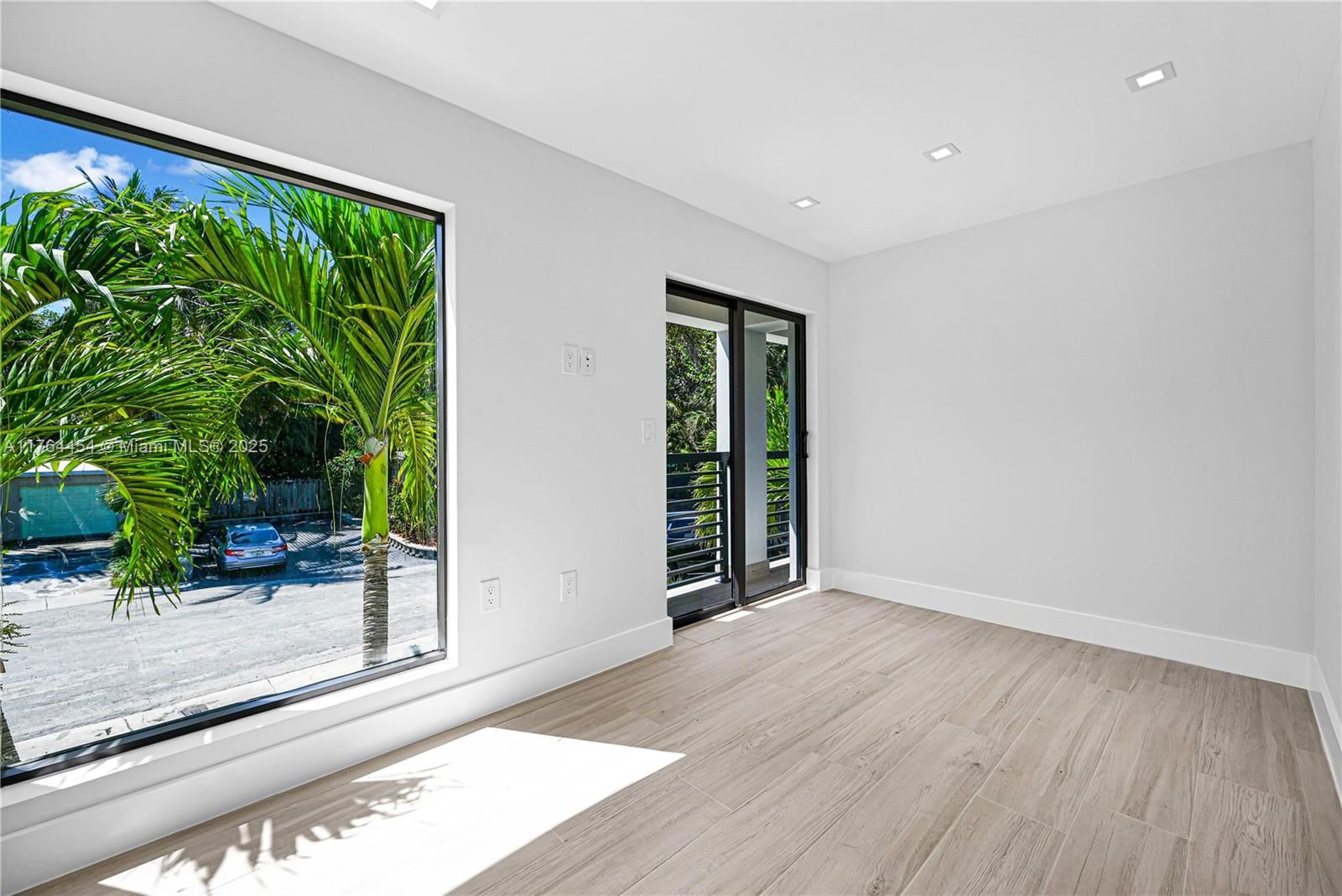 Real estate property located at 3305 15th St, Broward, Las Olas By The Sea Ext, Fort Lauderdale, FL