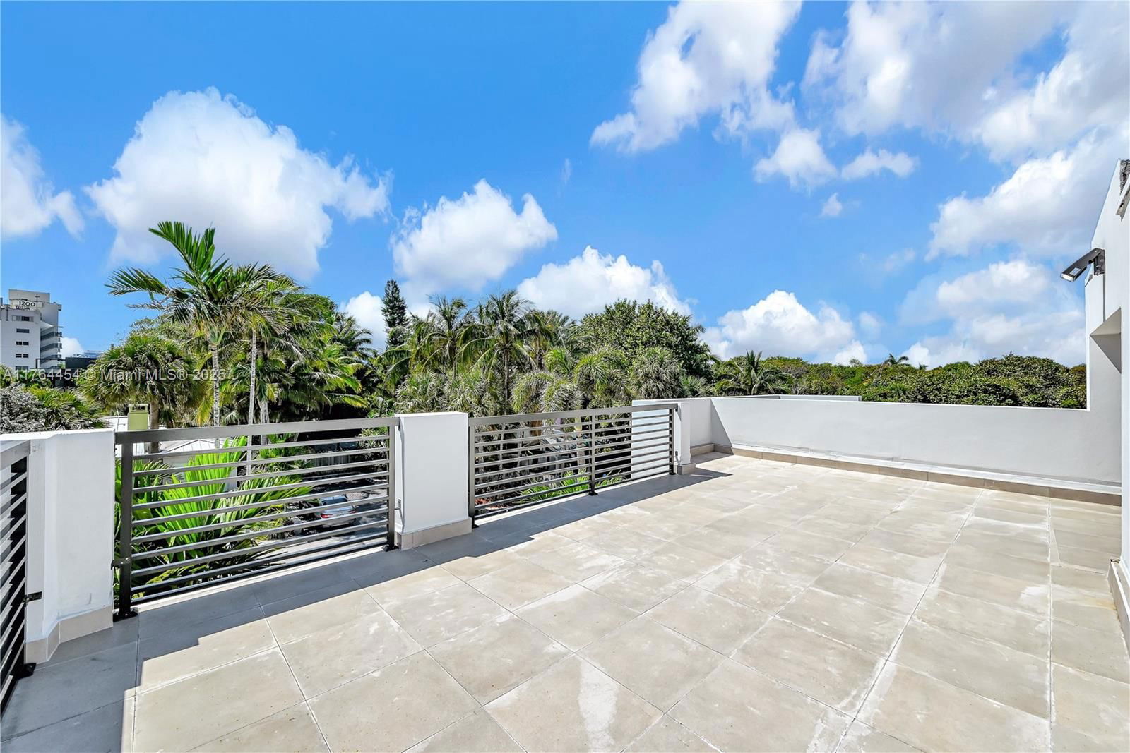 Real estate property located at 3305 15th St, Broward, Las Olas By The Sea Ext, Fort Lauderdale, FL