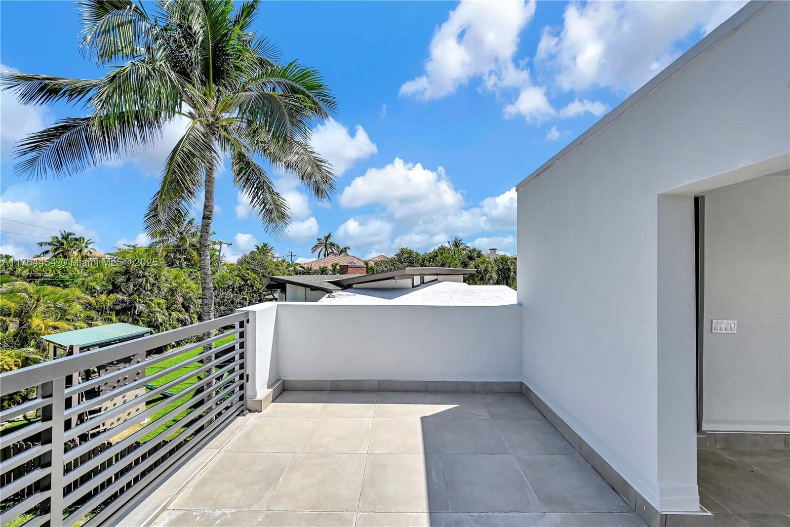 Real estate property located at 3305 15th St, Broward, Las Olas By The Sea Ext, Fort Lauderdale, FL