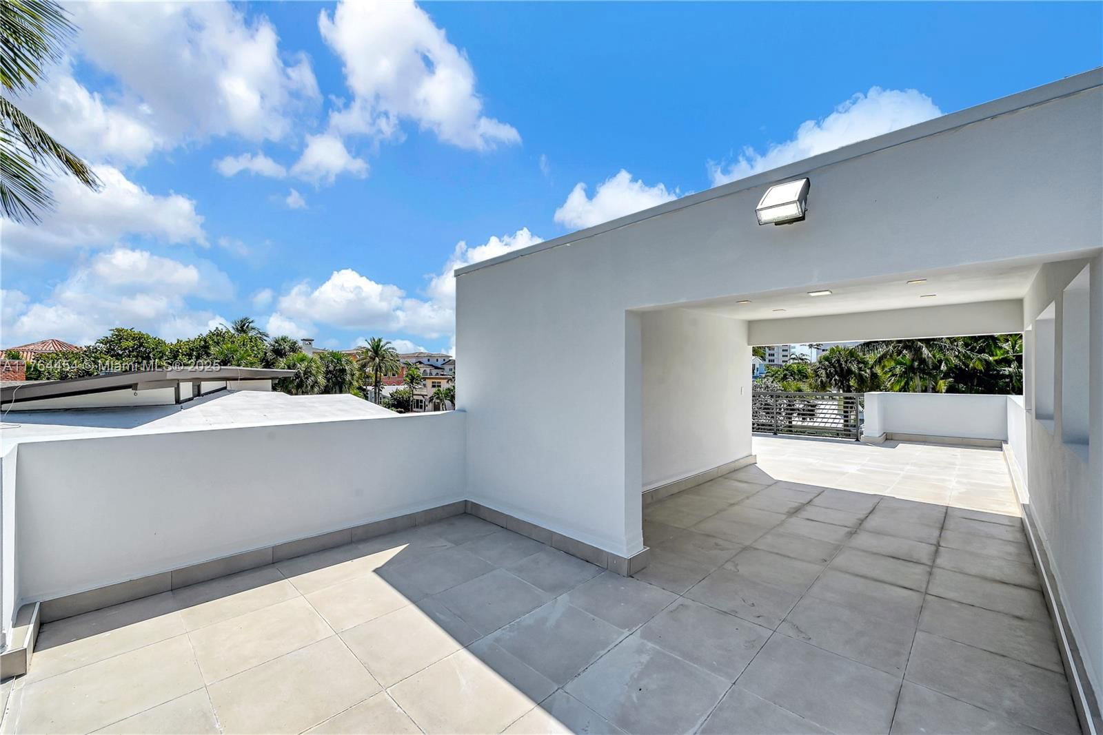 Real estate property located at 3305 15th St, Broward, Las Olas By The Sea Ext, Fort Lauderdale, FL