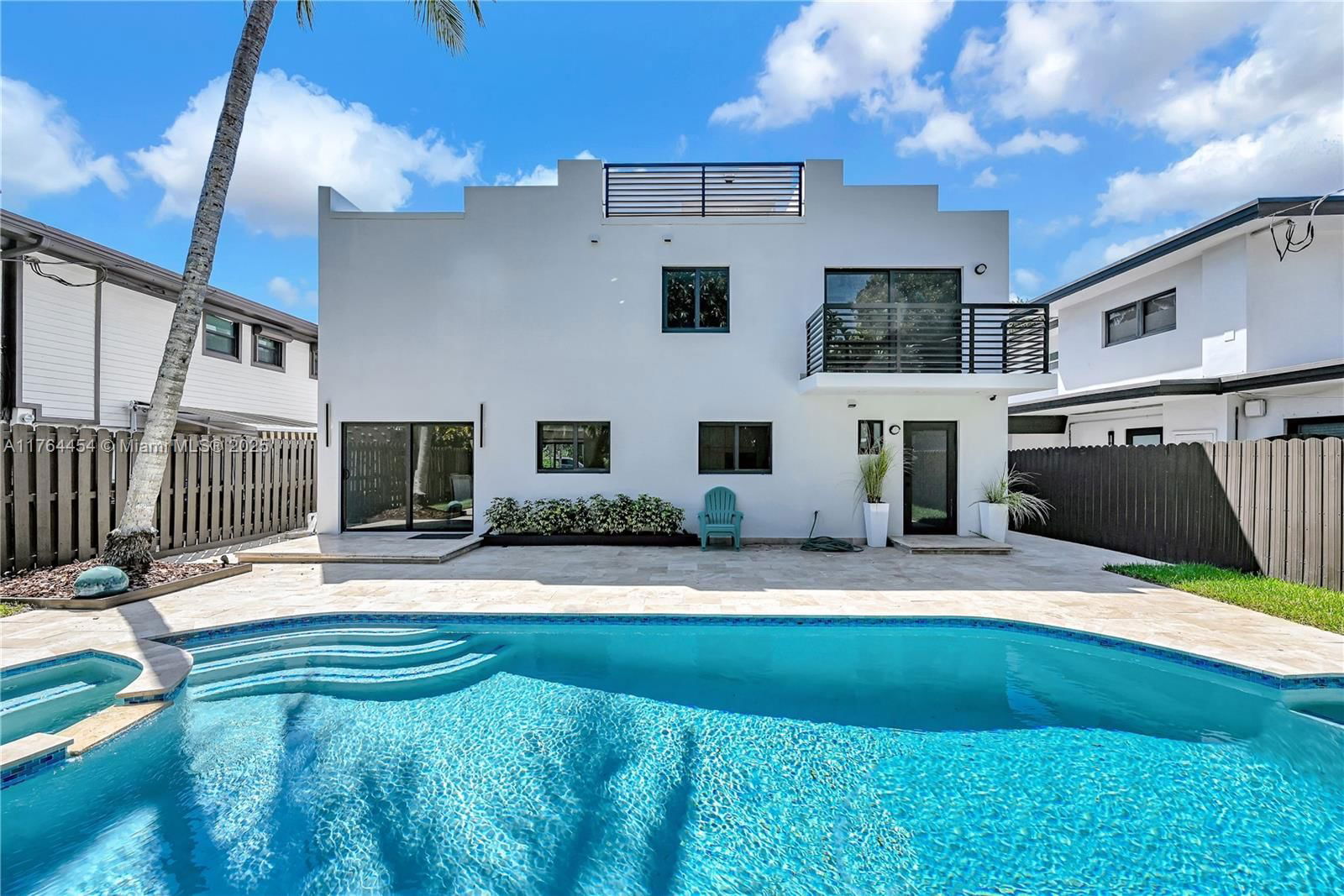 Real estate property located at 3305 15th St, Broward, Las Olas By The Sea Ext, Fort Lauderdale, FL