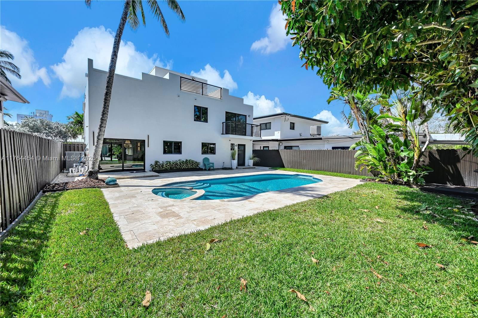 Real estate property located at 3305 15th St, Broward, Las Olas By The Sea Ext, Fort Lauderdale, FL