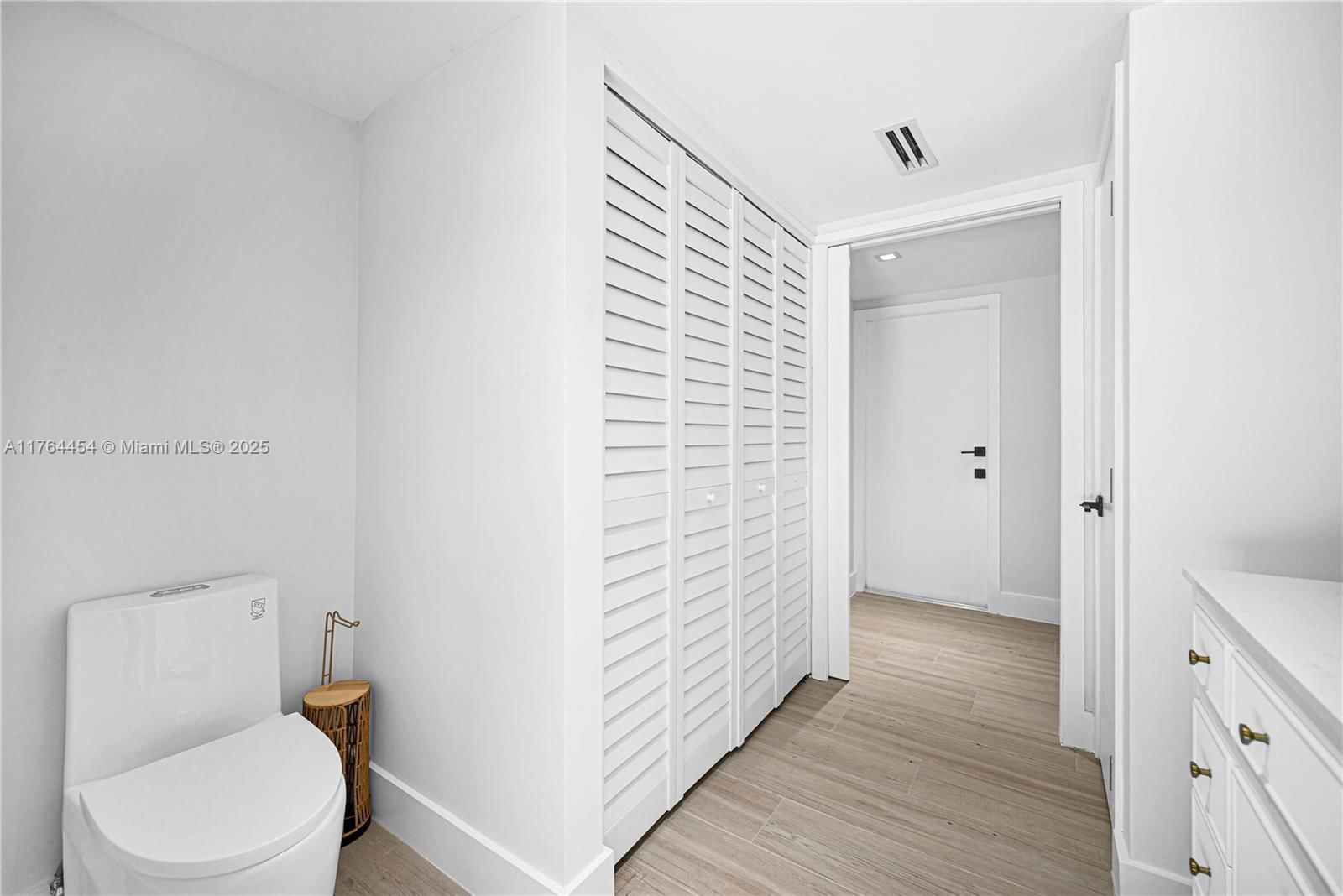 Real estate property located at 3305 15th St, Broward, Las Olas By The Sea Ext, Fort Lauderdale, FL