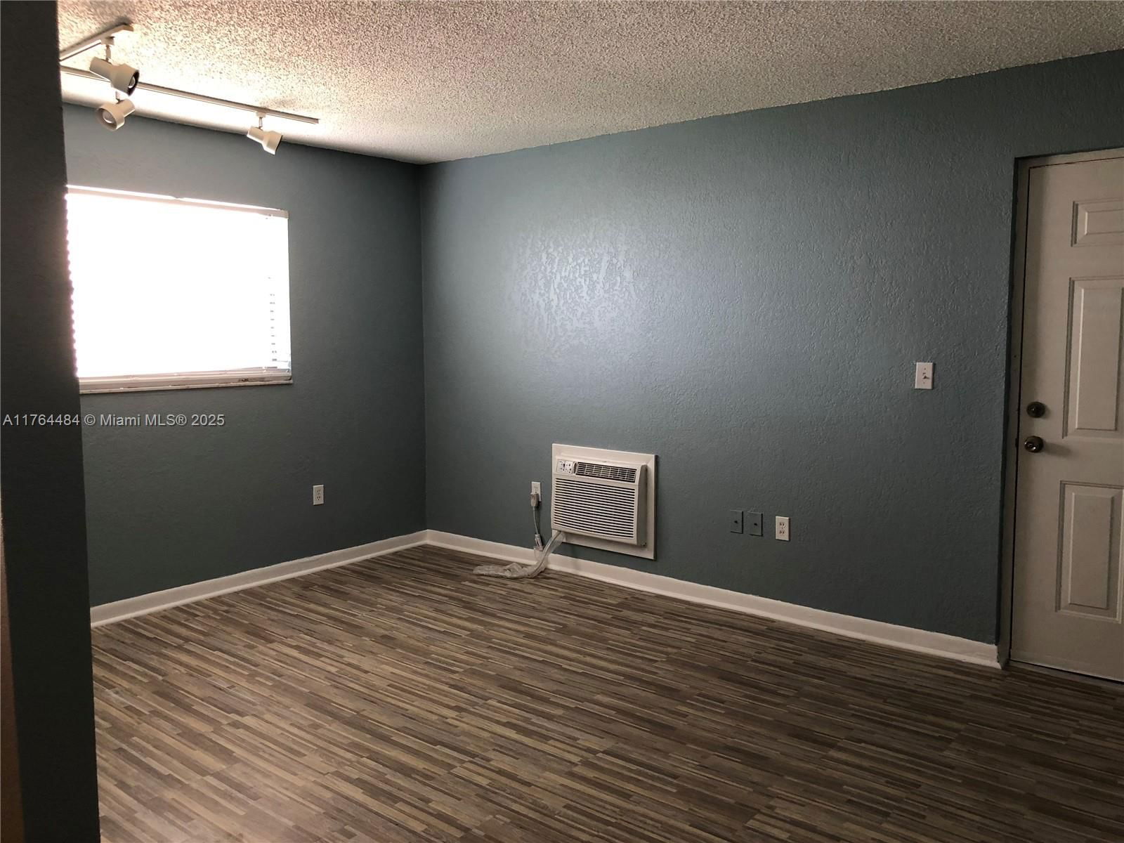 Real estate property located at 142 18th Ave #25, Miami-dade, Guernica Condo, Miami, FL