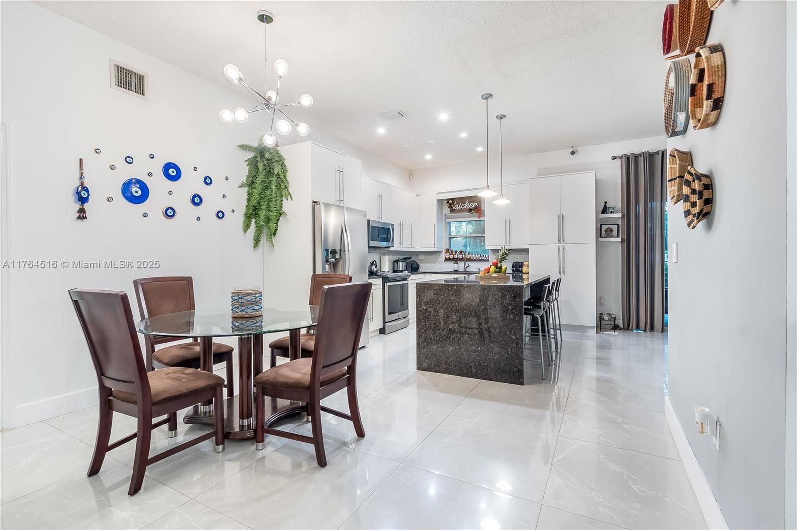Real estate property located at 13936 Cypress Cove Cir, Broward, West Park-west Parcel, Davie, FL