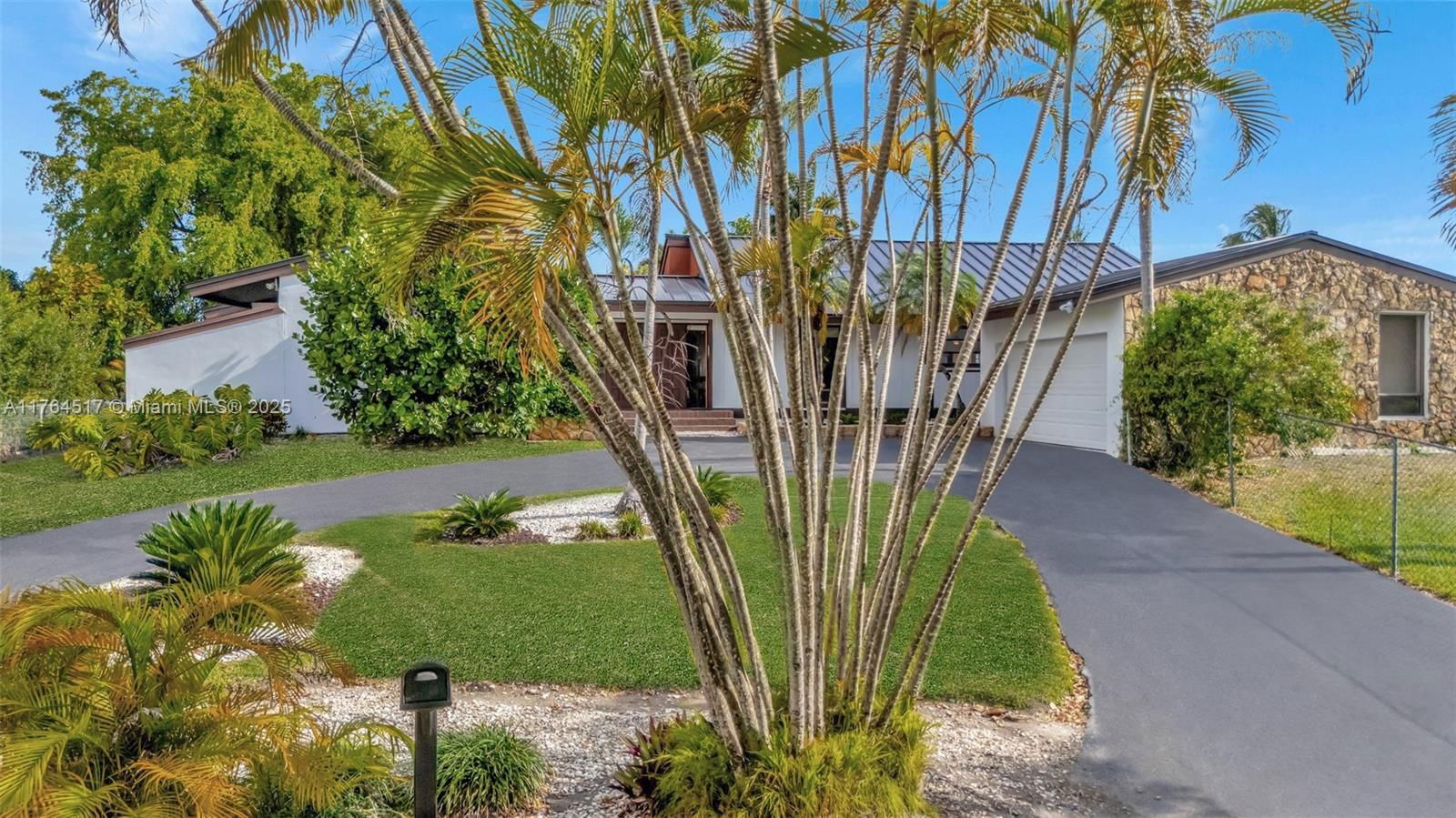 Real estate property located at 7741 170th St, Miami-dade, Old Cutler Villas, Palmetto Bay, FL