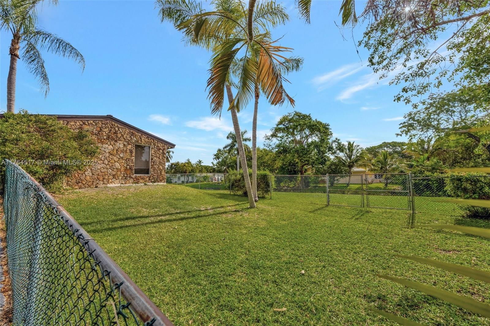 Real estate property located at 7741 170th St, Miami-dade, Old Cutler Villas, Palmetto Bay, FL