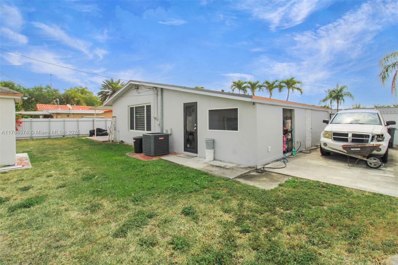 Real estate property located at 9215 44th St, Miami-dade, Ascot Park, Miami, FL