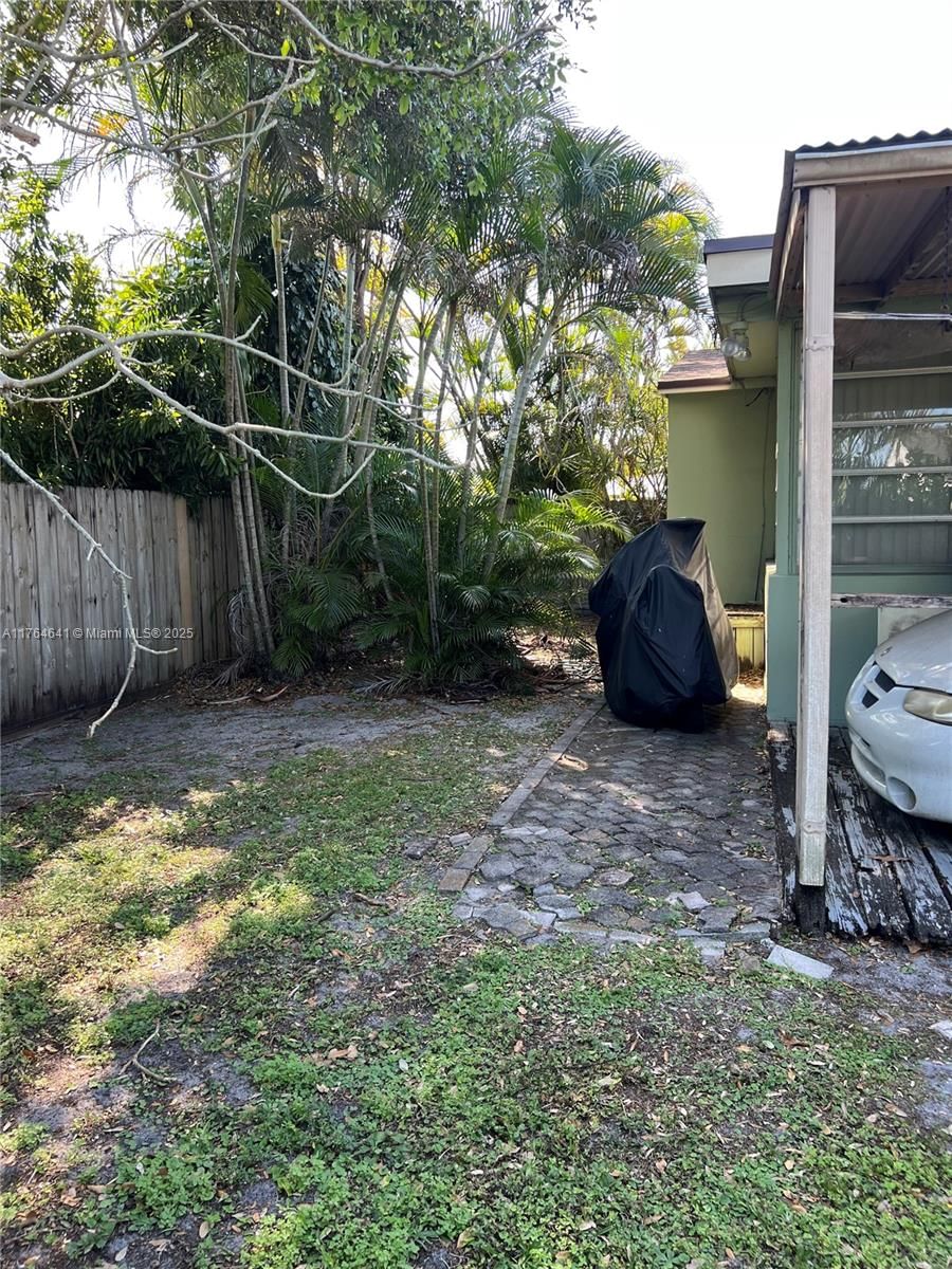 Real estate property located at 2211 67th Ave, Broward, Welwyn Park 2nd Add, Miramar, FL