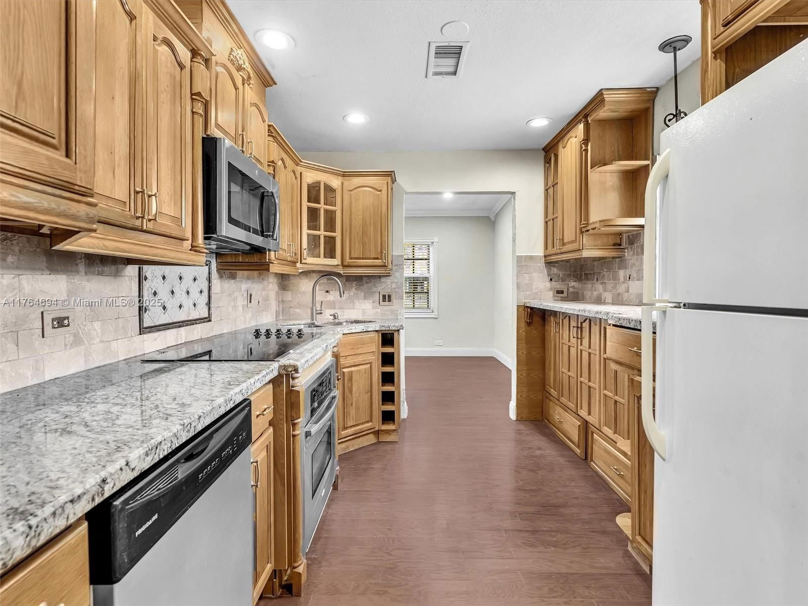 Real estate property located at 15935 19th Ave, Miami-dade, Bunche Park, Miami Gardens, FL