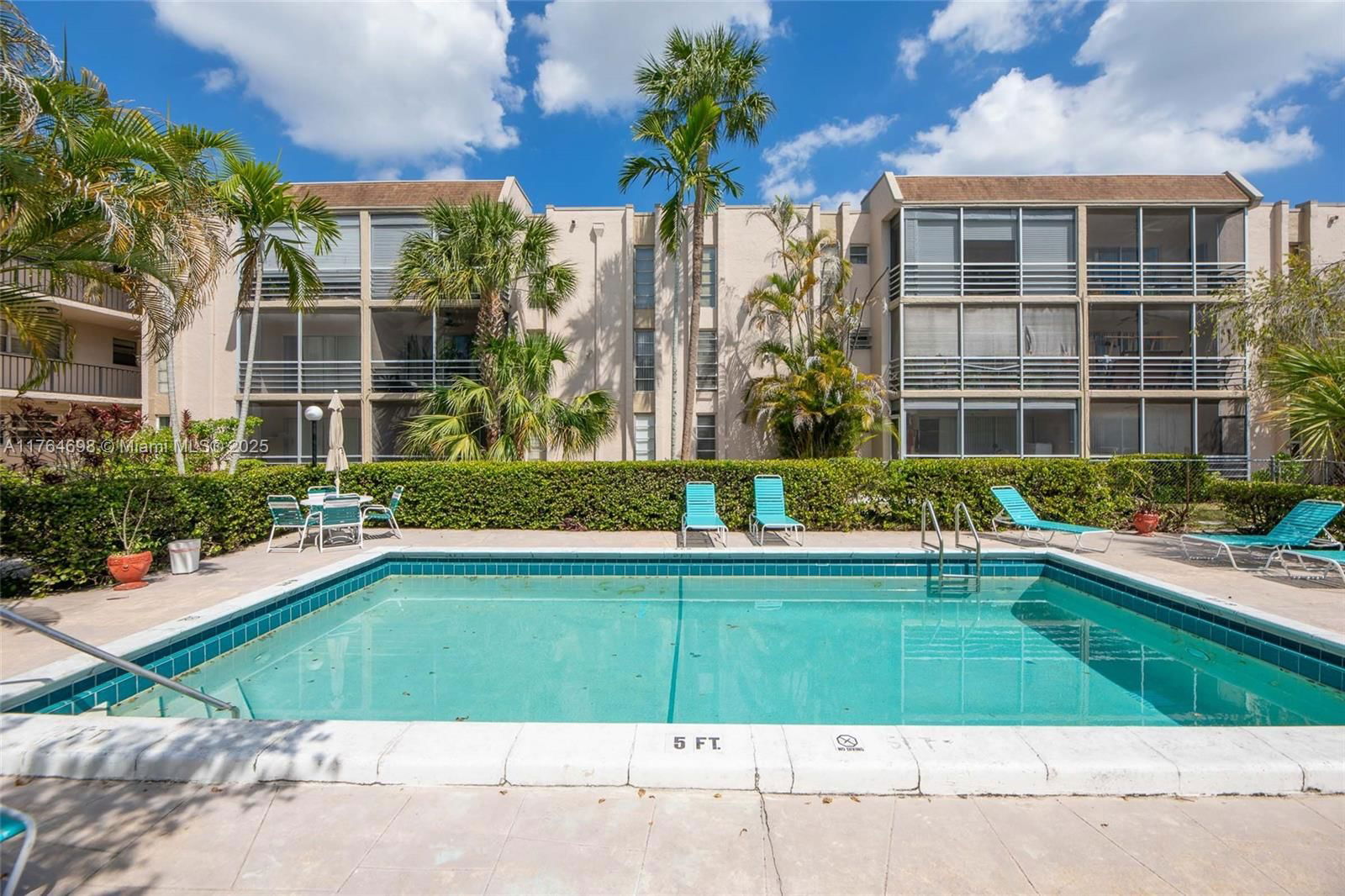 Real estate property located at 469 Pine Island Rd B301, Broward, Plantation Pines Phase 1, Plantation, FL