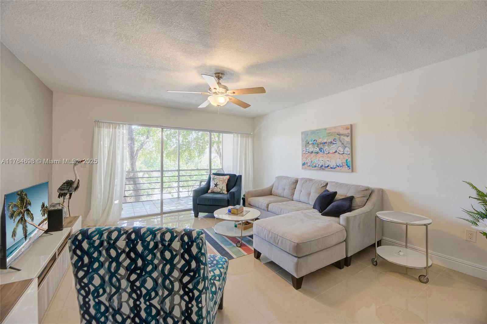 Real estate property located at 469 Pine Island Rd B301, Broward, Plantation Pines Phase 1, Plantation, FL