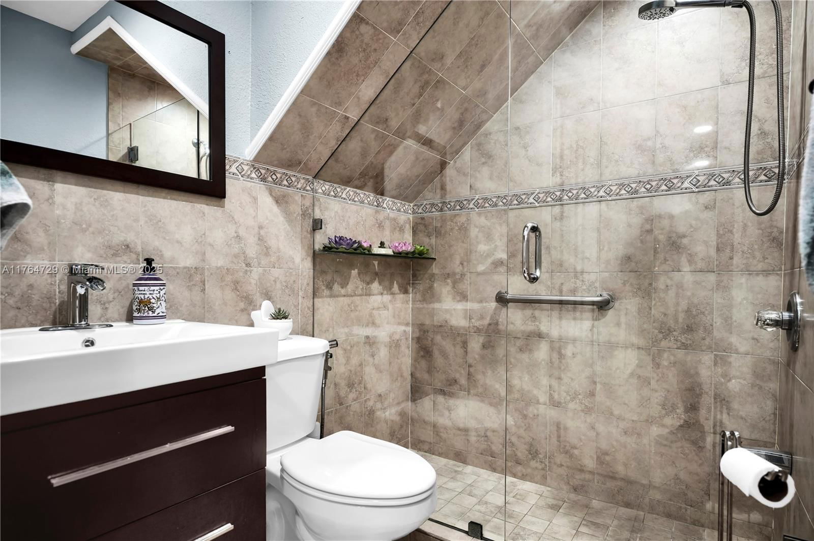 Real estate property located at 13021 11th Ter, Miami-dade, Shoma Homes At Tamiami Ii, Miami, FL