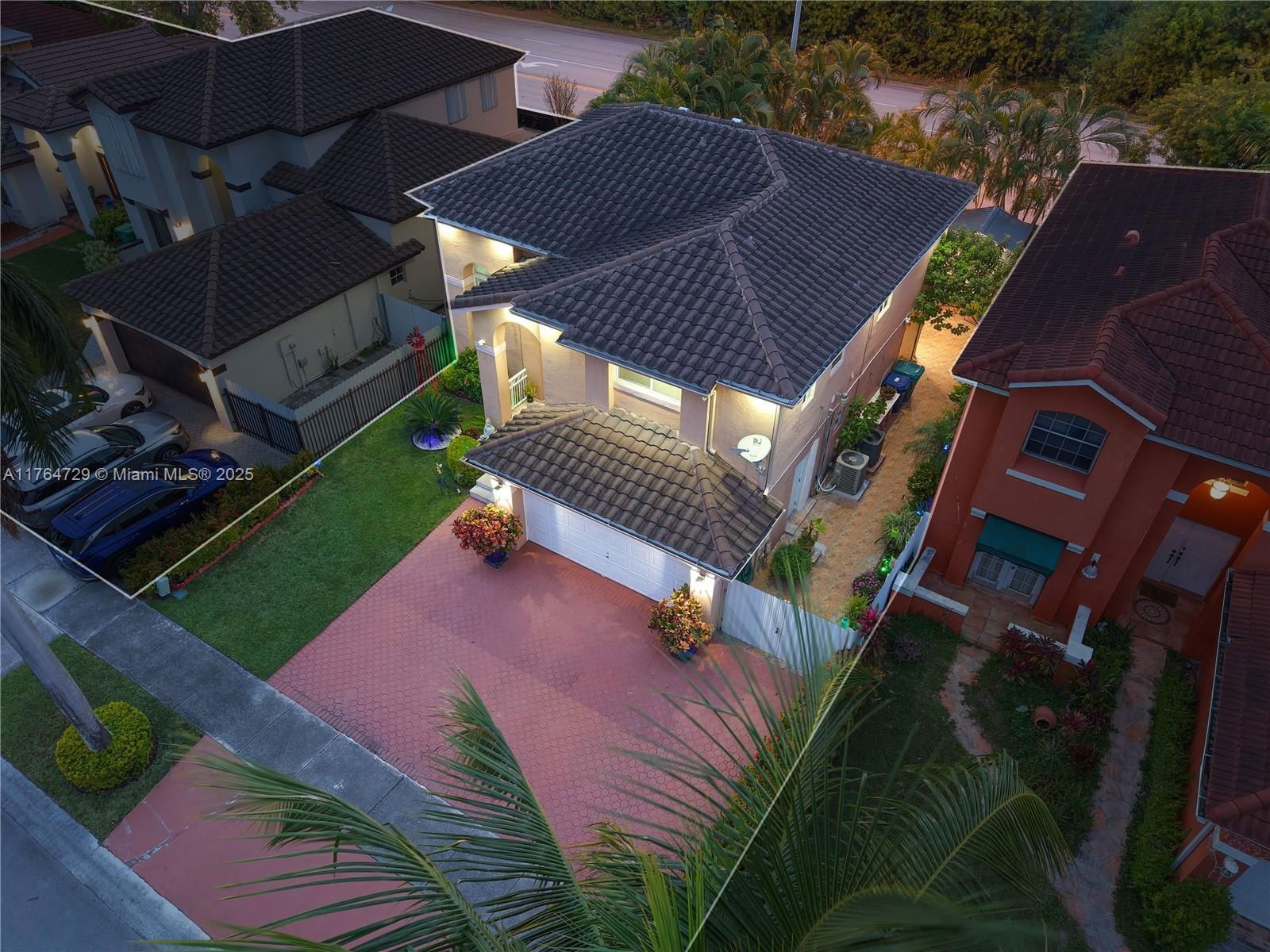 Real estate property located at 13021 11th Ter, Miami-dade, Shoma Homes At Tamiami Ii, Miami, FL