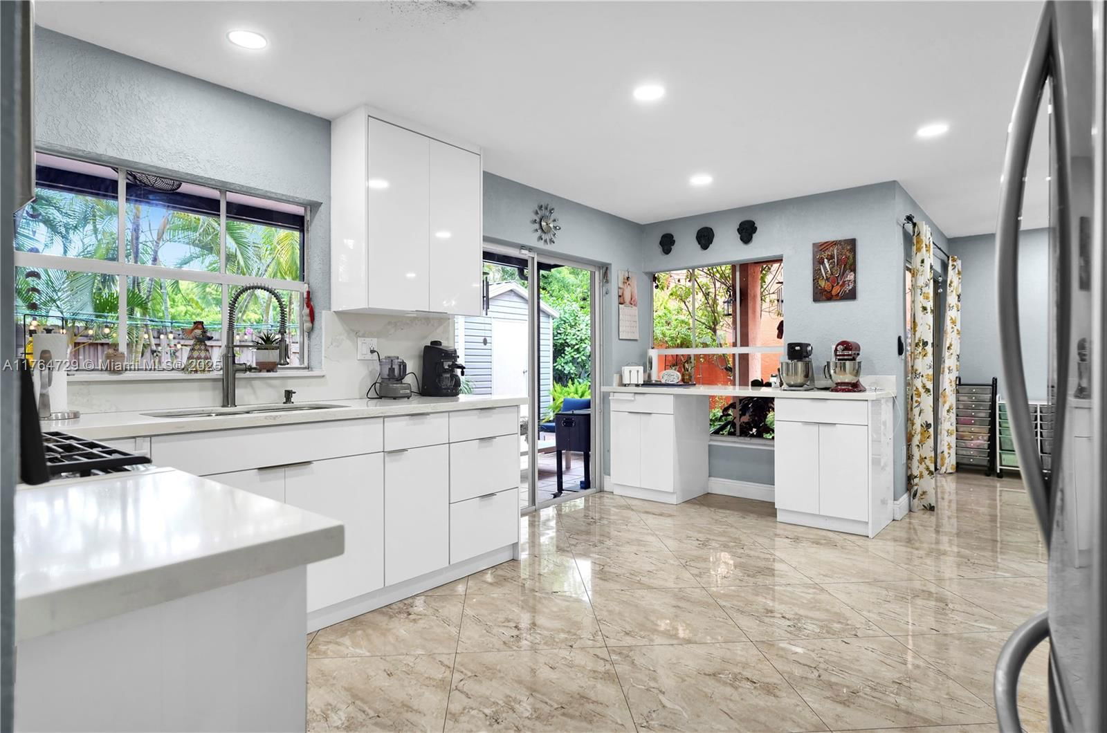Real estate property located at 13021 11th Ter, Miami-dade, Shoma Homes At Tamiami Ii, Miami, FL
