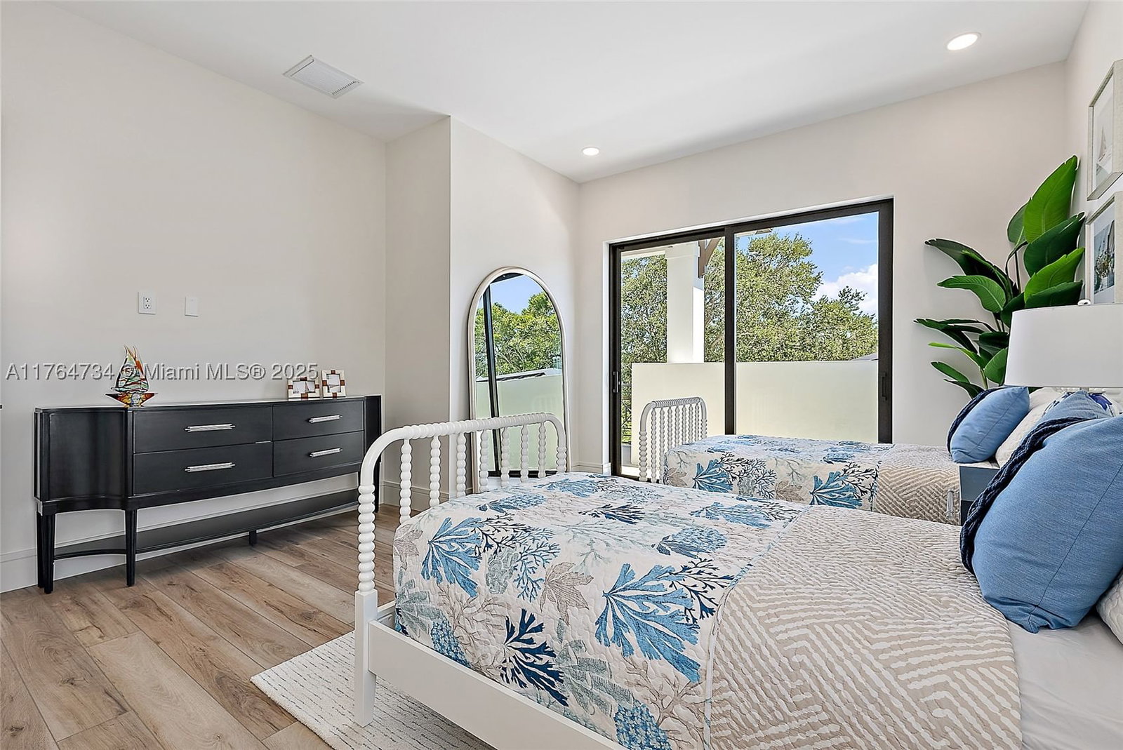 Real estate property located at 325 Fairway, Palm Beach, Tequesta Country Club, Tequesta, FL
