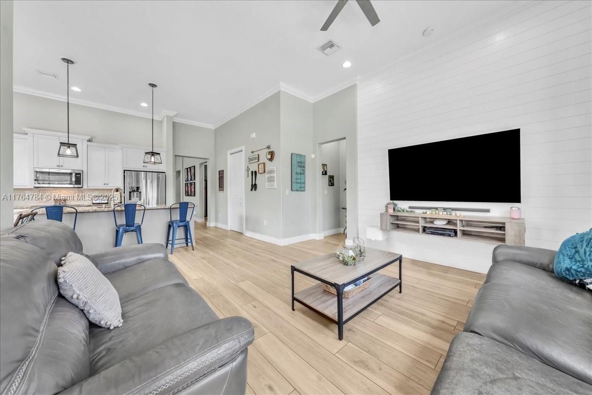 Real estate property located at 4062 85th Ave, Broward, Monterra Plat, Cooper City, FL