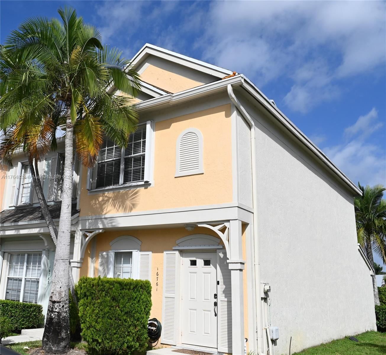 Real estate property located at 16761 Hemingway Dr #16761, Broward, Bonaventure, Weston, FL