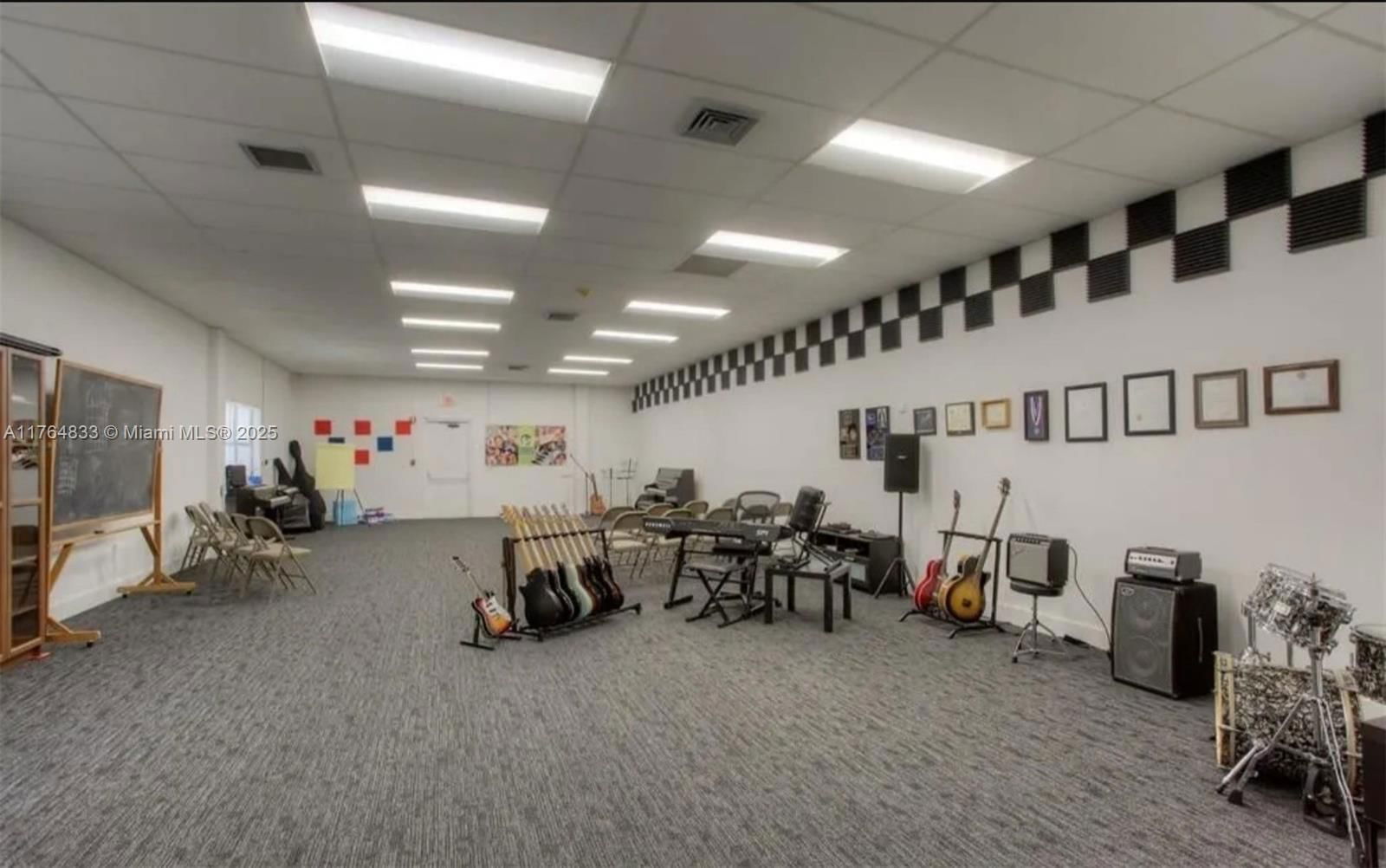 Real estate property located at 16761 Hemingway Dr #16761, Broward, Bonaventure, Weston, FL