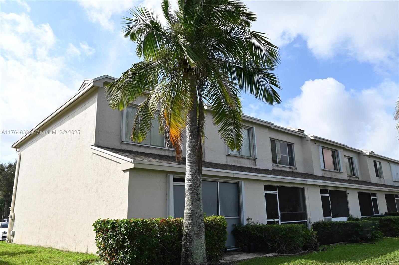 Real estate property located at 16761 Hemingway Dr #16761, Broward, Bonaventure, Weston, FL