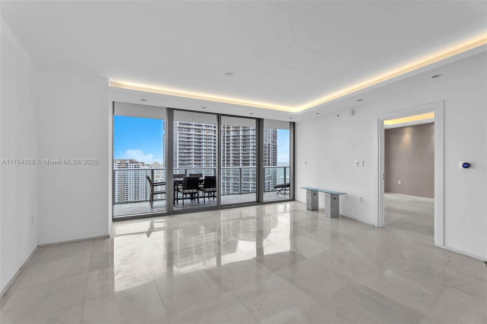 Real estate property located at 200 Biscayne Boulevard Way #3507, Miami-dade, Epic West Condo, Miami, FL