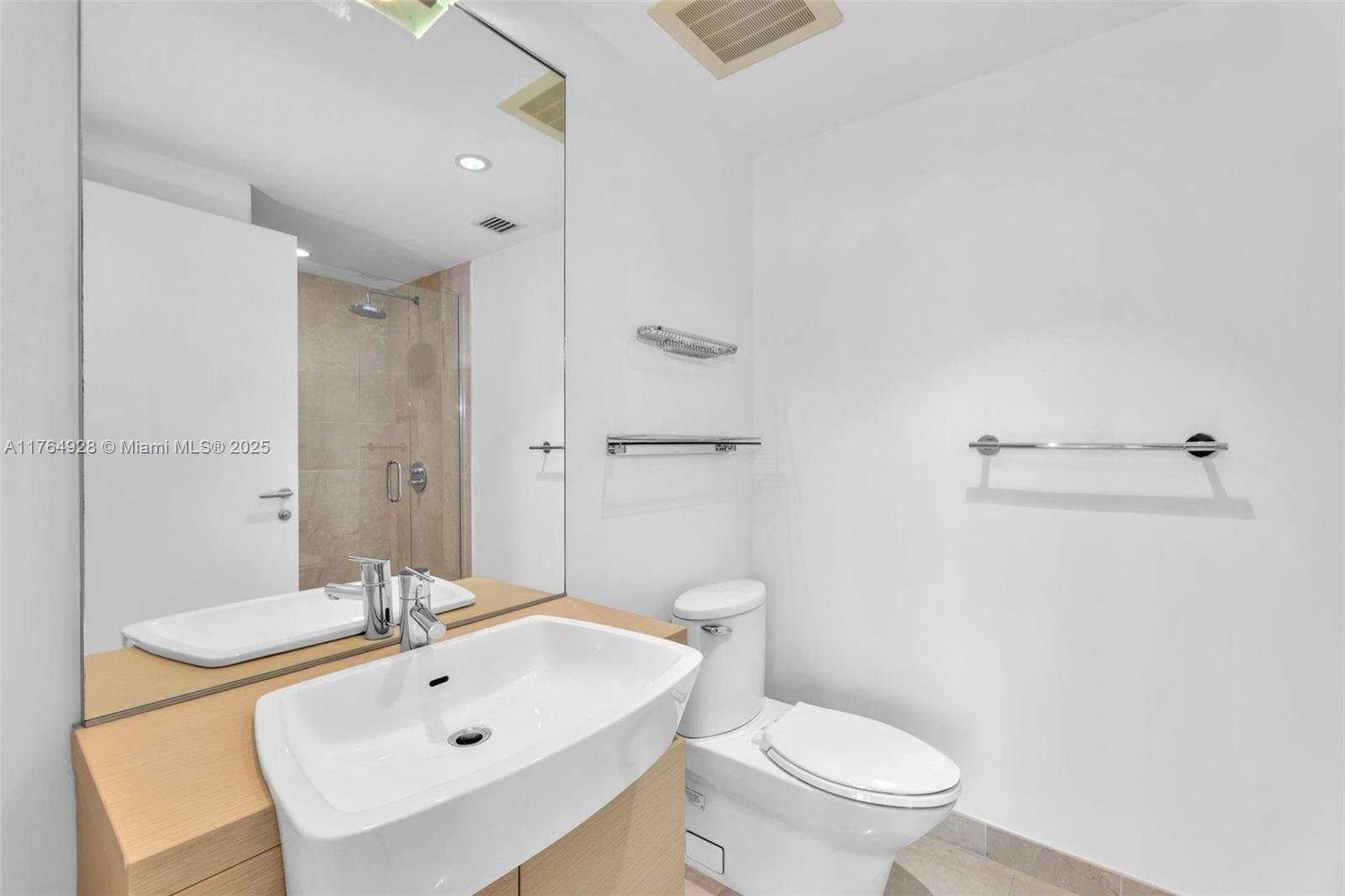 Real estate property located at 200 Biscayne Boulevard Way #3507, Miami-dade, Epic West Condo, Miami, FL