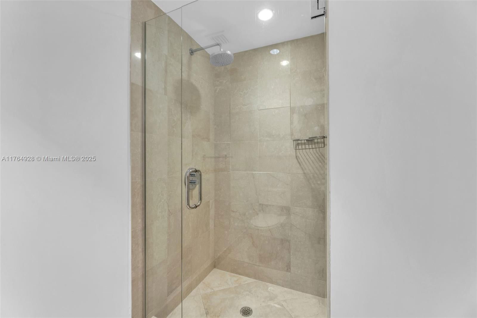 Real estate property located at 200 Biscayne Boulevard Way #3507, Miami-dade, Epic West Condo, Miami, FL