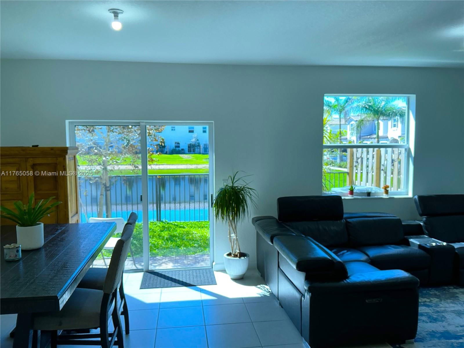 Real estate property located at 5544 27th Pl #1, Broward, Calcutta First Addition, Lauderhill, FL