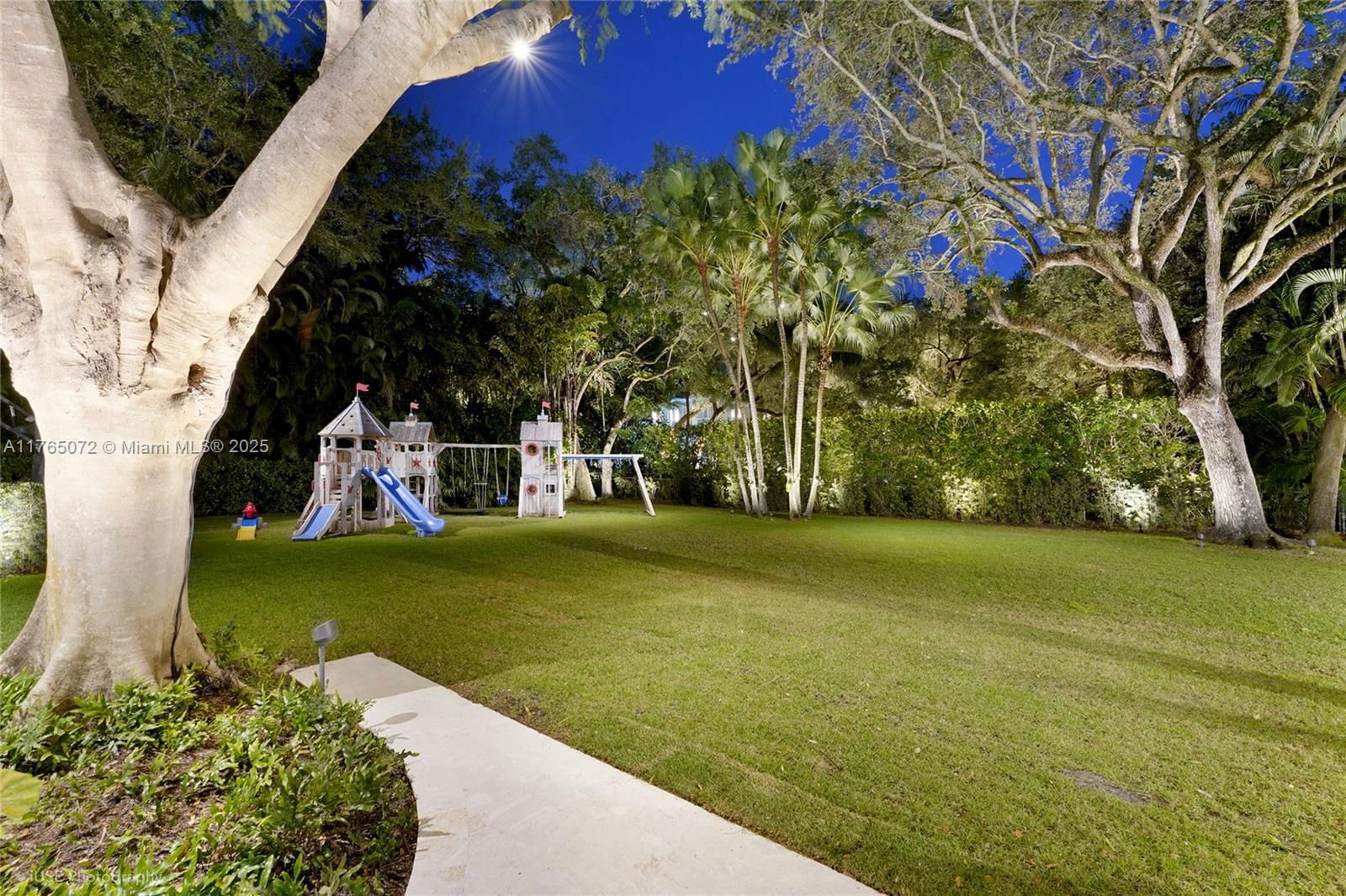 Real estate property located at 4550 Sunset Dr, Miami-dade, Mary W Dorn Homestead, Coral Gables, FL