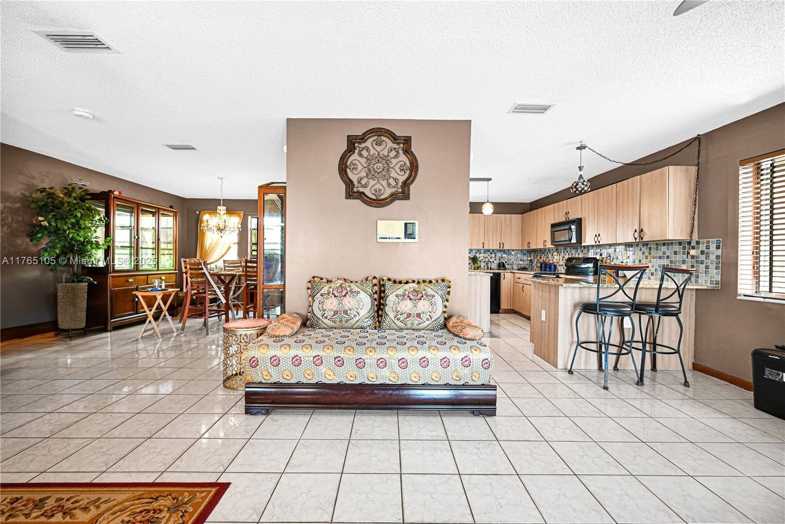 Real estate property located at 1500 98th Ave, Broward, Four Palm Lakes At Pembro, Pembroke Pines, FL
